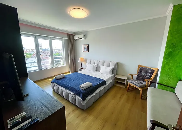 Amazing View 1 Bedroom * פזרג'יק